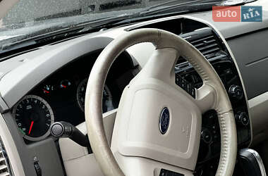 Позашляховик / Кросовер Ford Escape 2010 в 