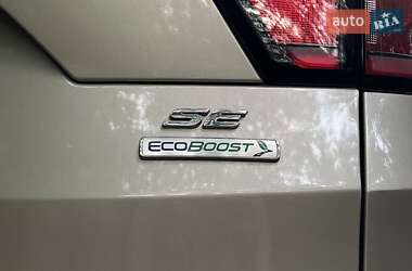 Внедорожник / Кроссовер Ford Escape 2017 в 