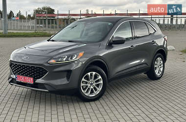 Позашляховик / Кросовер Ford Escape 2021 в 