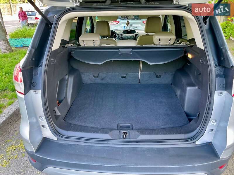 Внедорожник / Кроссовер Ford Escape 2015 в Киеве