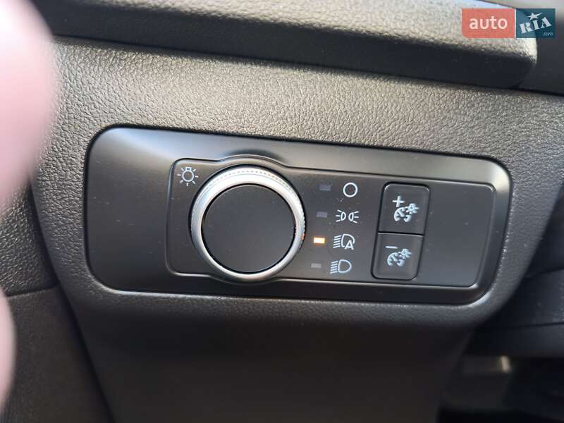 Позашляховик / Кросовер Ford Escape 2021 в Стрию