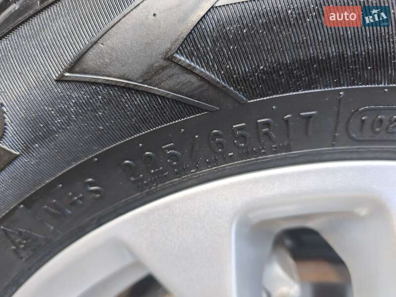 Позашляховик / Кросовер Ford Escape 2021 в Стрию