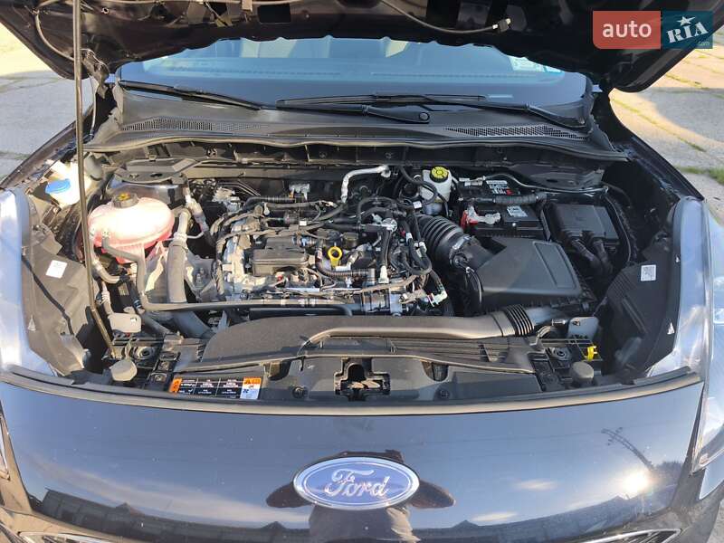 Позашляховик / Кросовер Ford Escape 2021 в Стрию