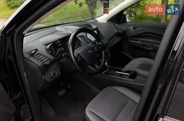 Внедорожник / Кроссовер Ford Escape 2019 в 