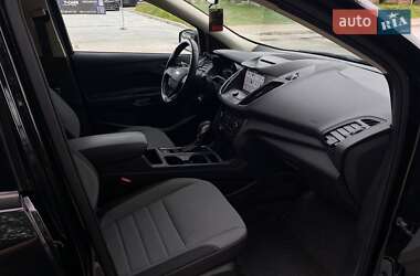 Внедорожник / Кроссовер Ford Escape 2019 в 