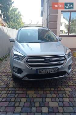 Внедорожник / Кроссовер Ford Escape 2017 в Киеве