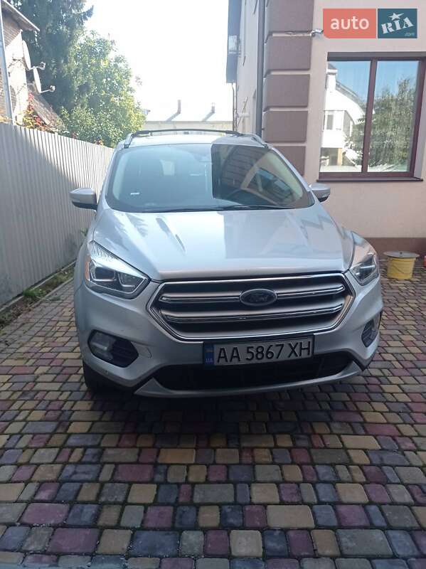 Внедорожник / Кроссовер Ford Escape 2017 в Киеве фото Внедорожник / Кроссовер Ford Escape 2017 в Киеве