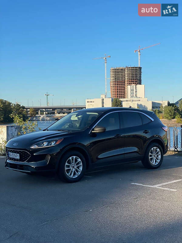 Внедорожник / Кроссовер Ford Escape 2022 в Киеве
