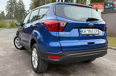 Внедорожник / Кроссовер Ford Escape 2019 в 