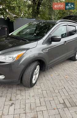 Внедорожник / Кроссовер Ford Escape 2016 в Хмельницком