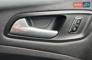 Внедорожник / Кроссовер Ford Escape 2015 в 