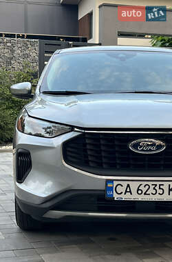 Внедорожник / Кроссовер Ford Escape 2023 в 