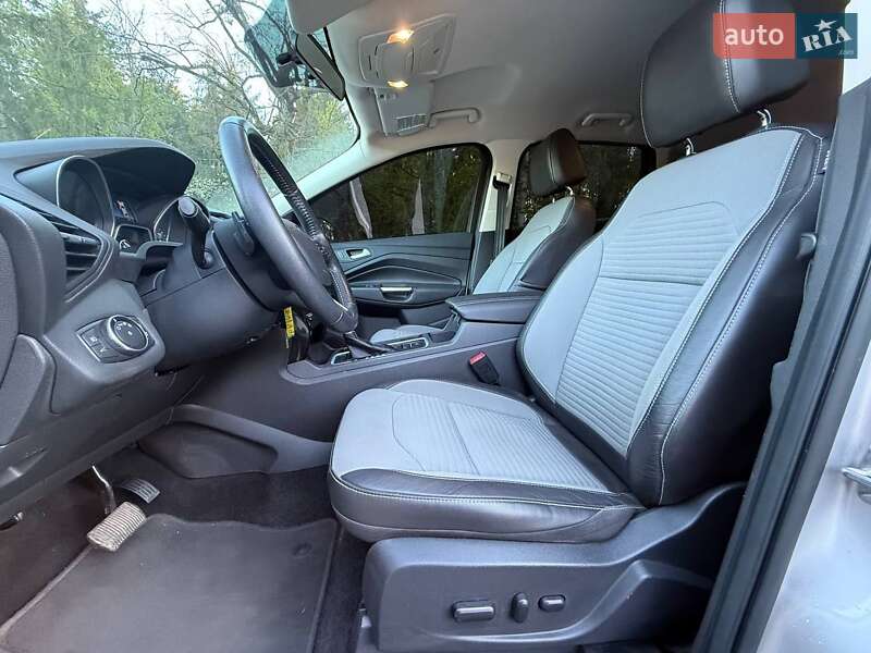 Внедорожник / Кроссовер Ford Escape 2017 в Ровно фото 3 Внедорожник / Кроссовер Ford Escape 2017 в Ровно