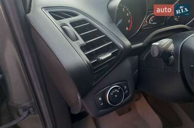 Позашляховик / Кросовер Ford Escape 2017 в 