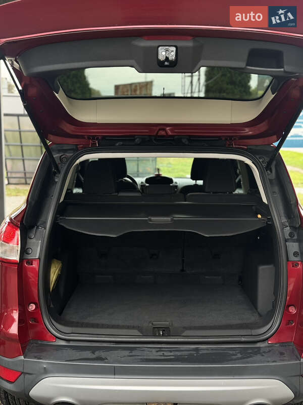 Внедорожник / Кроссовер Ford Escape 2015 в Дубно