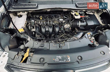 Внедорожник / Кроссовер Ford Escape 2014 в 