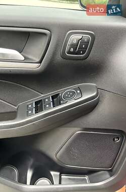 Внедорожник / Кроссовер Ford Escape 2023 в 