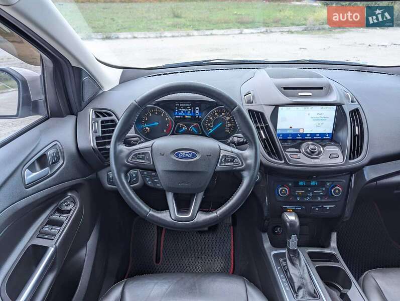 Внедорожник / Кроссовер Ford Escape 2016 в Днепре