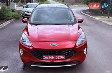 Внедорожник / Кроссовер Ford Escape 2020 в 