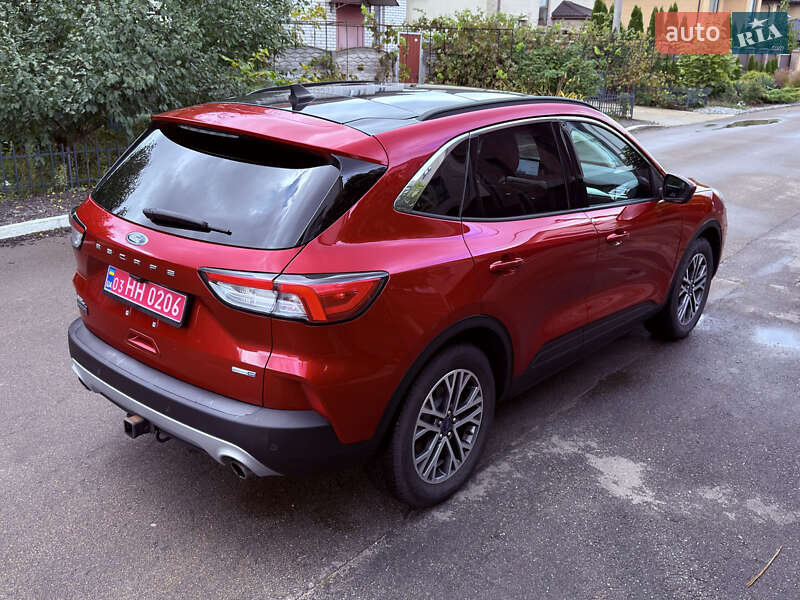 Внедорожник / Кроссовер Ford Escape 2020 в Киеве