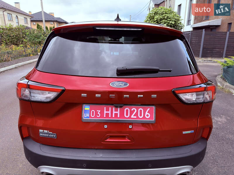 Внедорожник / Кроссовер Ford Escape 2020 в Киеве