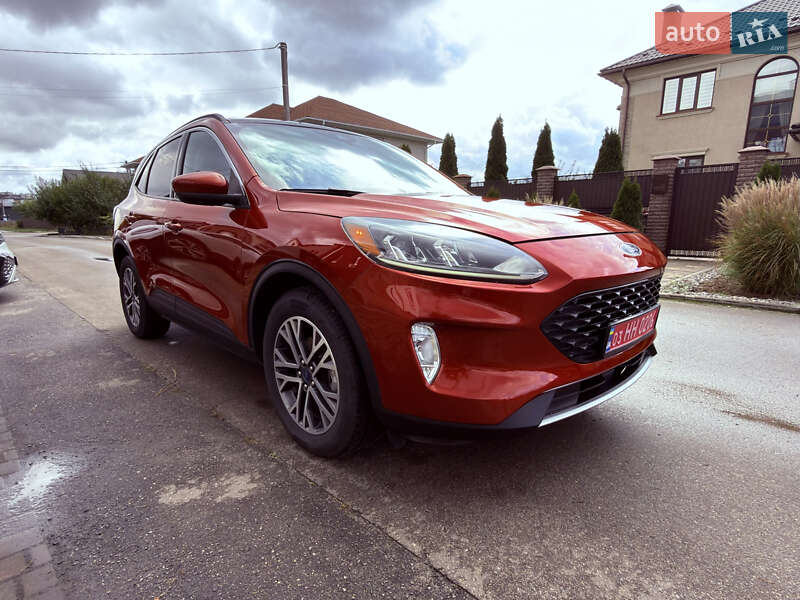 Внедорожник / Кроссовер Ford Escape 2020 в Киеве