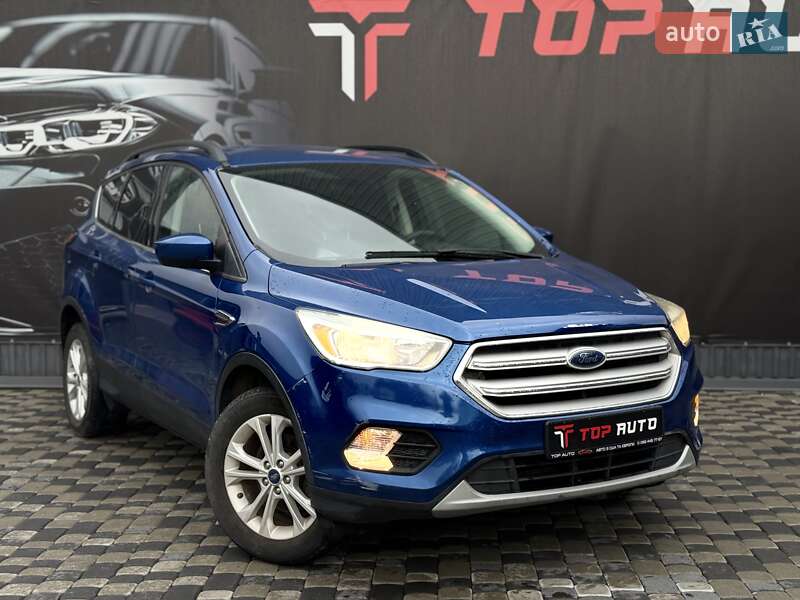 Внедорожник / Кроссовер Ford Escape 2018 в Львове