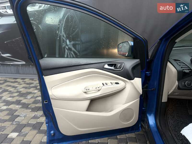 Внедорожник / Кроссовер Ford Escape 2018 в Львове