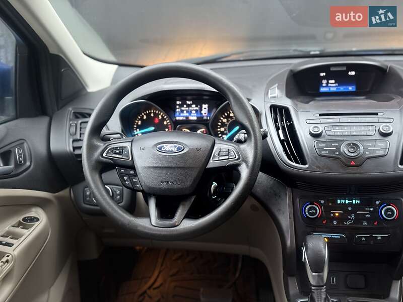 Внедорожник / Кроссовер Ford Escape 2018 в Львове