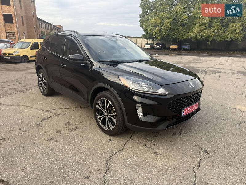 Позашляховик / Кросовер Ford Escape 2022 в  фото Позашляховик / Кросовер Ford Escape 2022 в