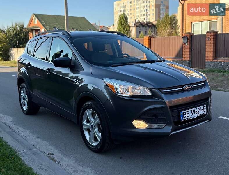 Внедорожник / Кроссовер Ford Escape 2015 в Киеве