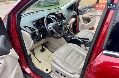 Внедорожник / Кроссовер Ford Escape 2014 в 