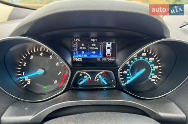 Внедорожник / Кроссовер Ford Escape 2014 в 
