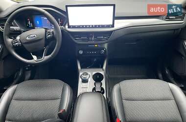 Позашляховик / Кросовер Ford Escape 2023 в 