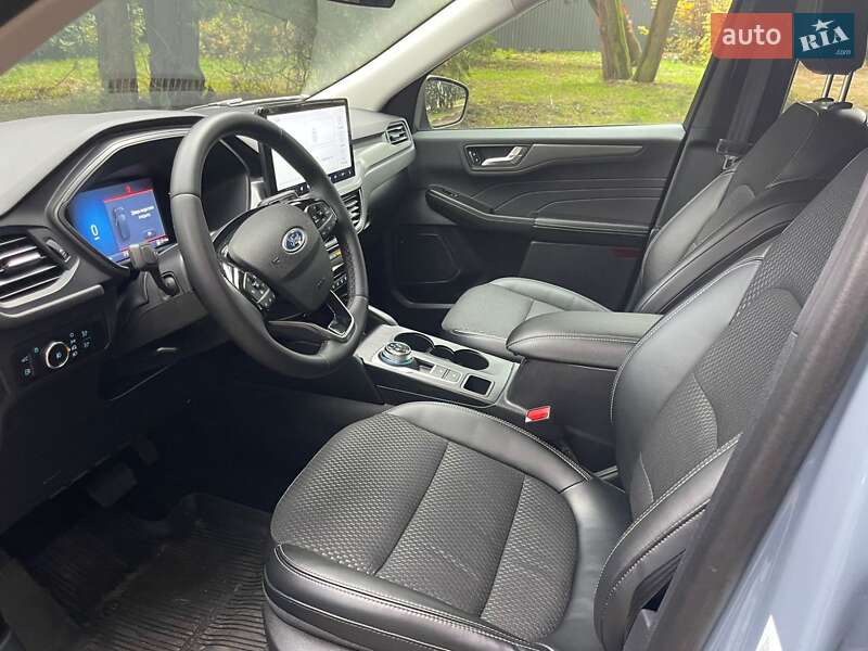Внедорожник / Кроссовер Ford Escape 2023 в Киеве