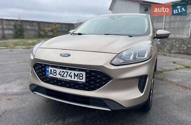 Внедорожник / Кроссовер Ford Escape 2020 в 