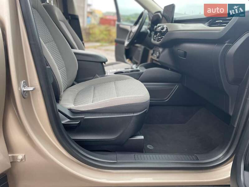 Позашляховик / Кросовер Ford Escape 2020 в Вінниці