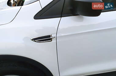 Внедорожник / Кроссовер Ford Escape 2014 в 