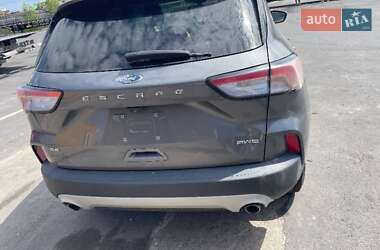 Внедорожник / Кроссовер Ford Escape 2021 в 