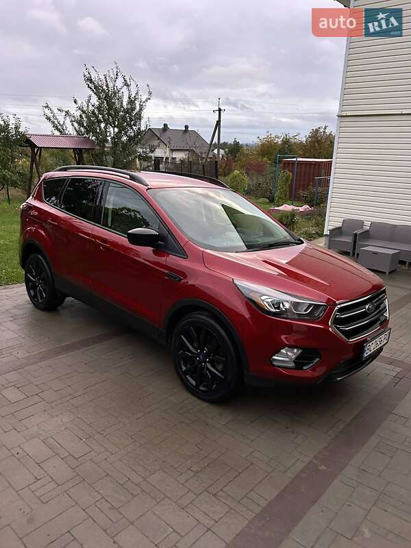 Позашляховик / Кросовер Ford Escape 2017 в Львові фото 29 Позашляховик / Кросовер Ford Escape 2017 в Львові
