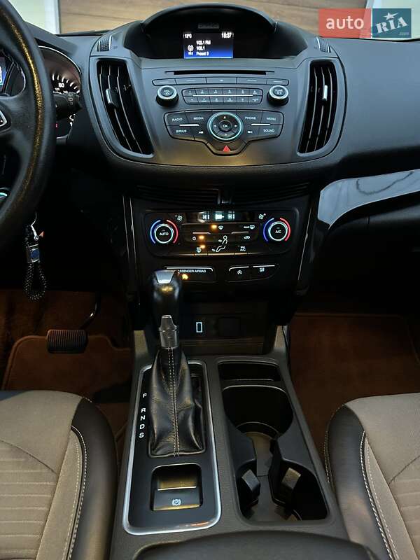 Позашляховик / Кросовер Ford Escape 2017 в Львові фото 34 Позашляховик / Кросовер Ford Escape 2017 в Львові