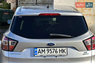Позашляховик / Кросовер Ford Escape 2017 в Житомирі