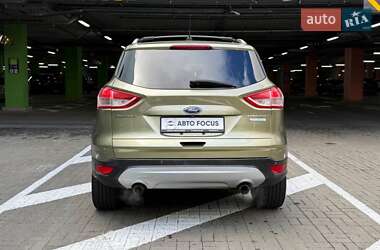 Внедорожник / Кроссовер Ford Escape 2013 в 