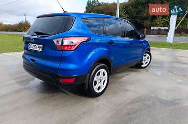 Внедорожник / Кроссовер Ford Escape 2016 в 