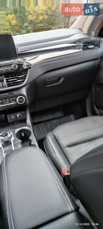 Внедорожник / Кроссовер Ford Escape 2020 в Тернополе фото 79 Внедорожник / Кроссовер Ford Escape 2020 в Тернополе