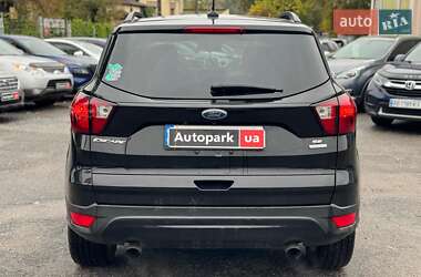 Внедорожник / Кроссовер Ford Escape 2019 в 