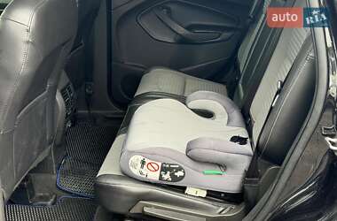 Внедорожник / Кроссовер Ford Escape 2019 в 