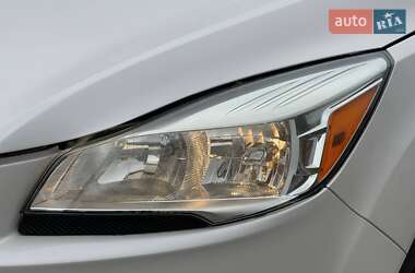 Внедорожник / Кроссовер Ford Escape 2014 в 