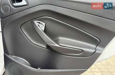 Внедорожник / Кроссовер Ford Escape 2014 в 