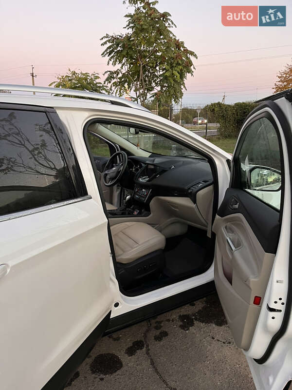 Внедорожник / Кроссовер Ford Escape 2018 в Килии фото 14 Внедорожник / Кроссовер Ford Escape 2018 в Килии